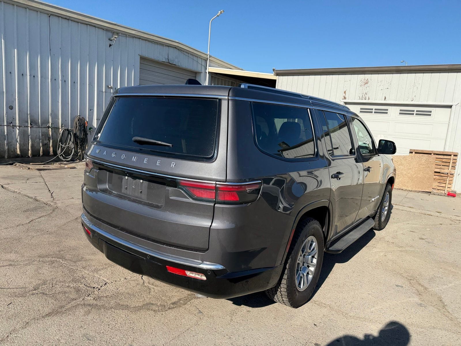 2024 Jeep Wagoneer Base