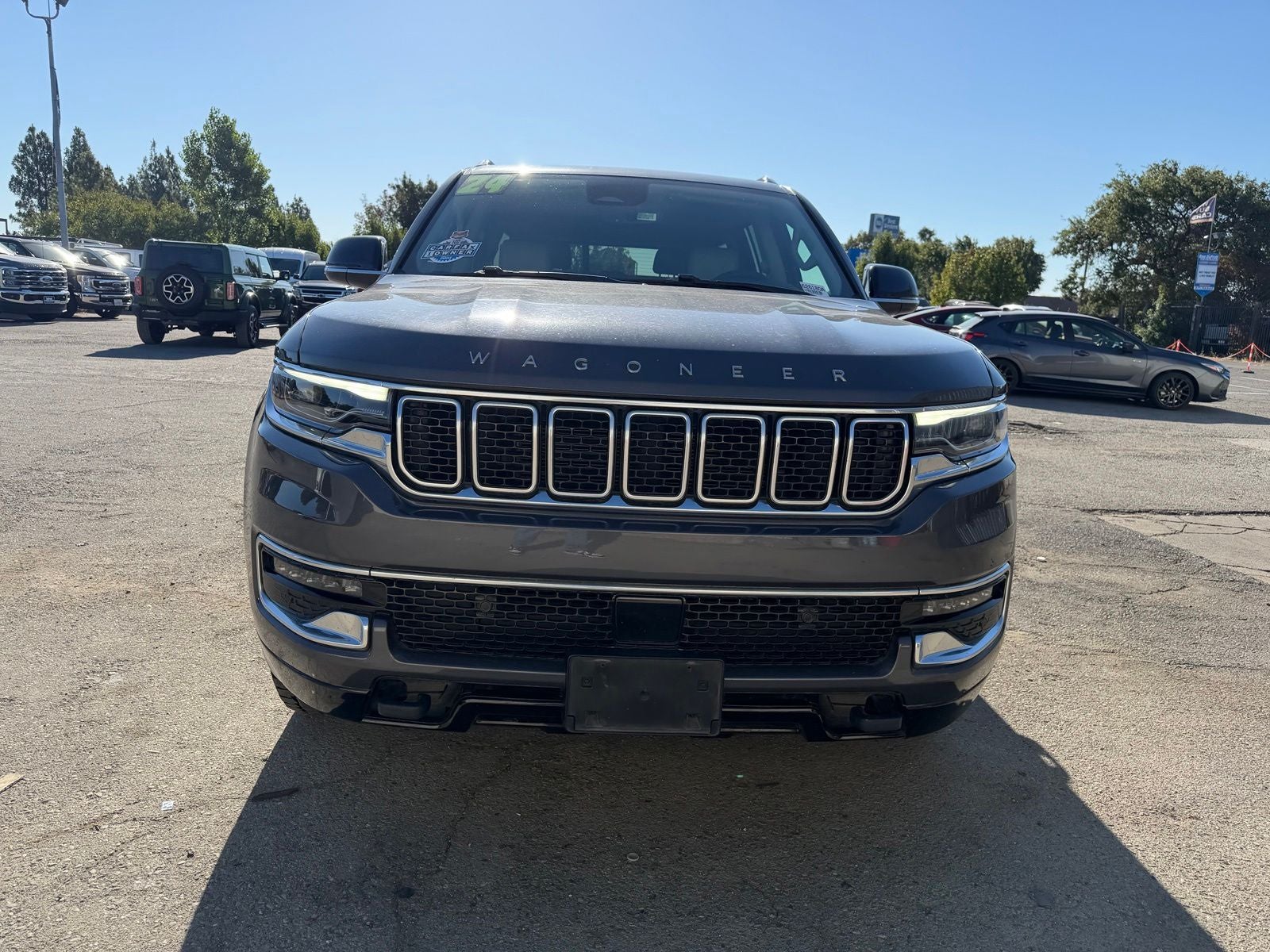 2024 Jeep Wagoneer Base