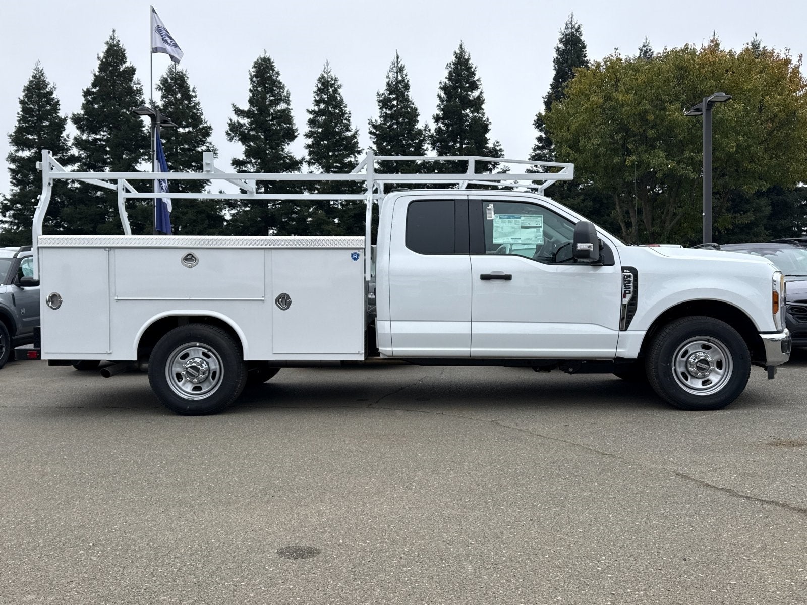 2025 Ford F-350SD XL