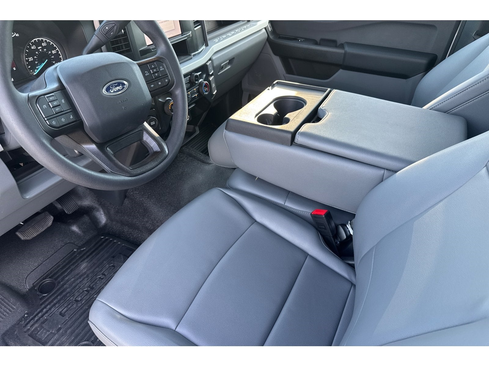 2024 Ford F-600SD XL