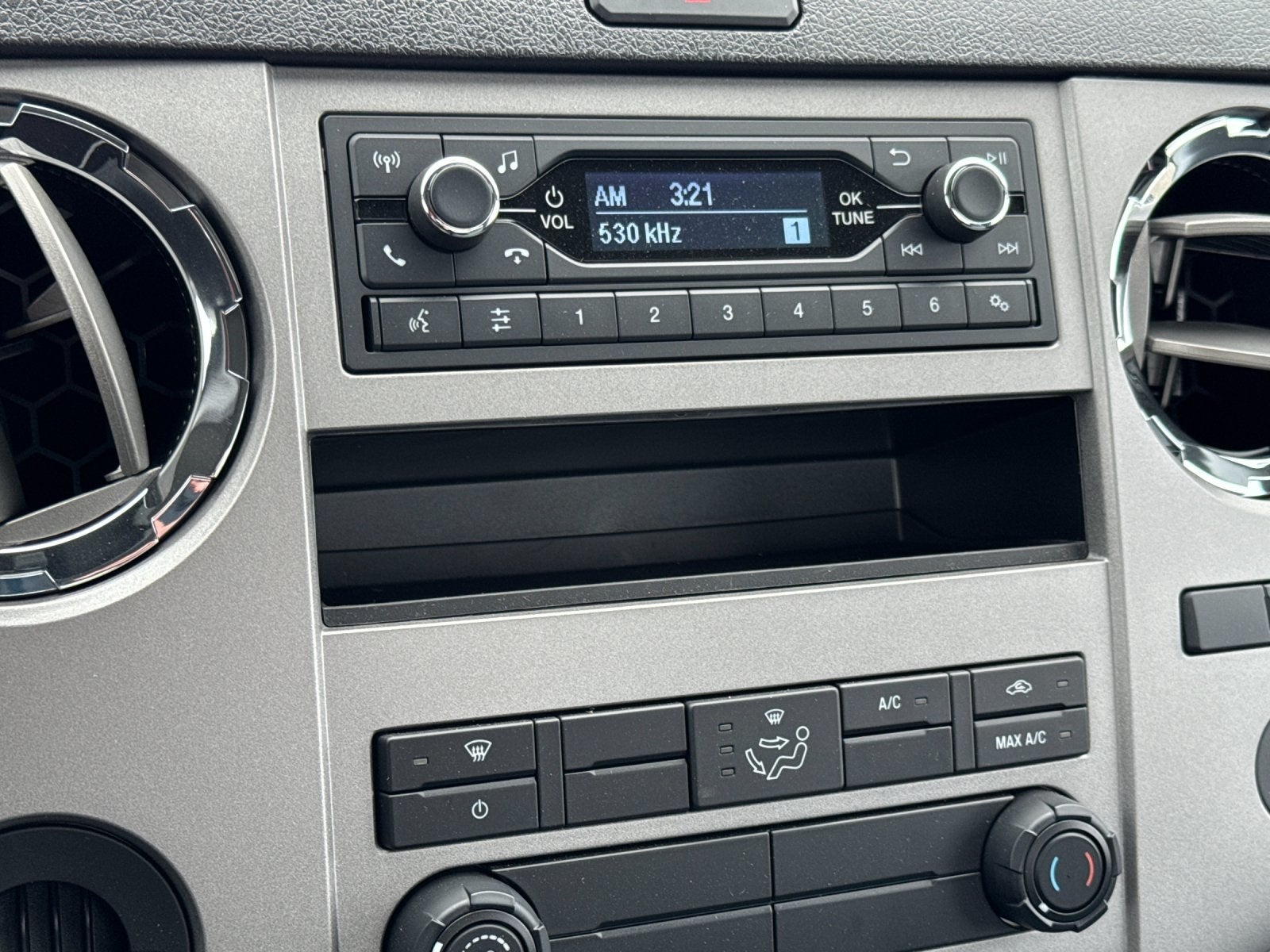 2024 Ford F-650SD Base