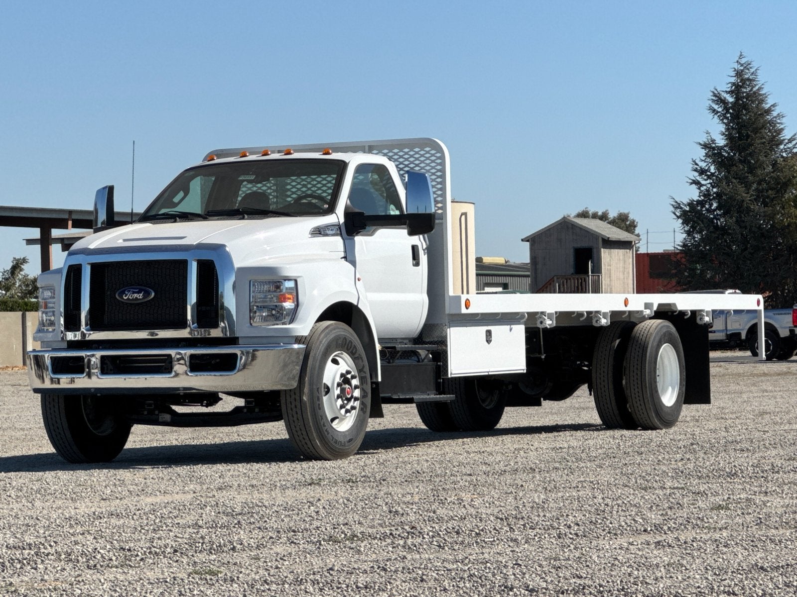 2027 Ford F-750SD Base
