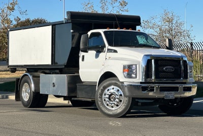 2023 Ford F-650SD Base