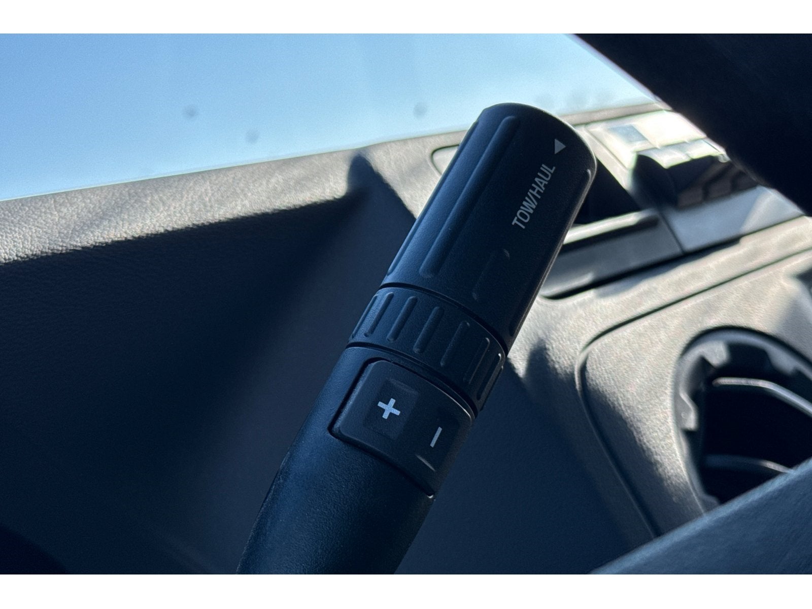 2025 Ford E-350SD Base Cutaway