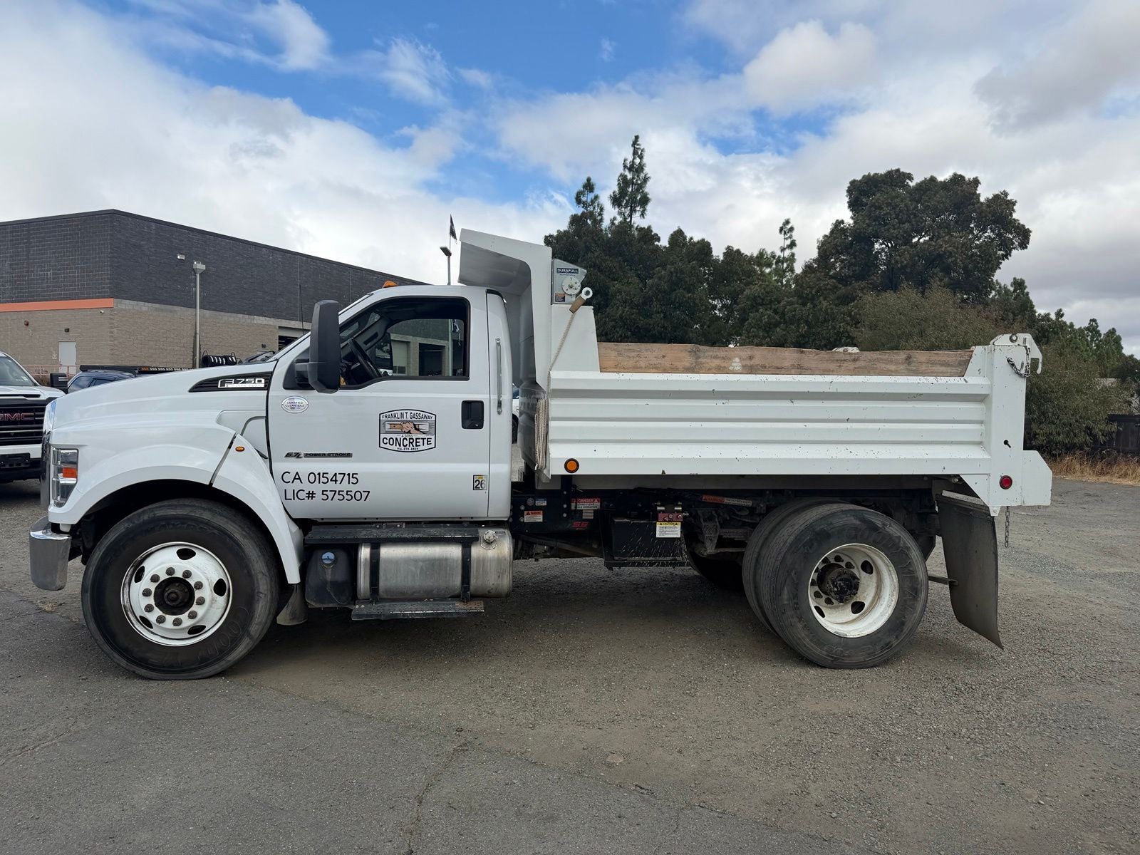 2022 Ford F-750SD Base