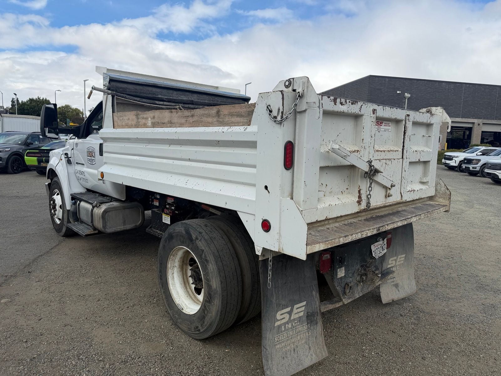 2022 Ford F-750SD Base