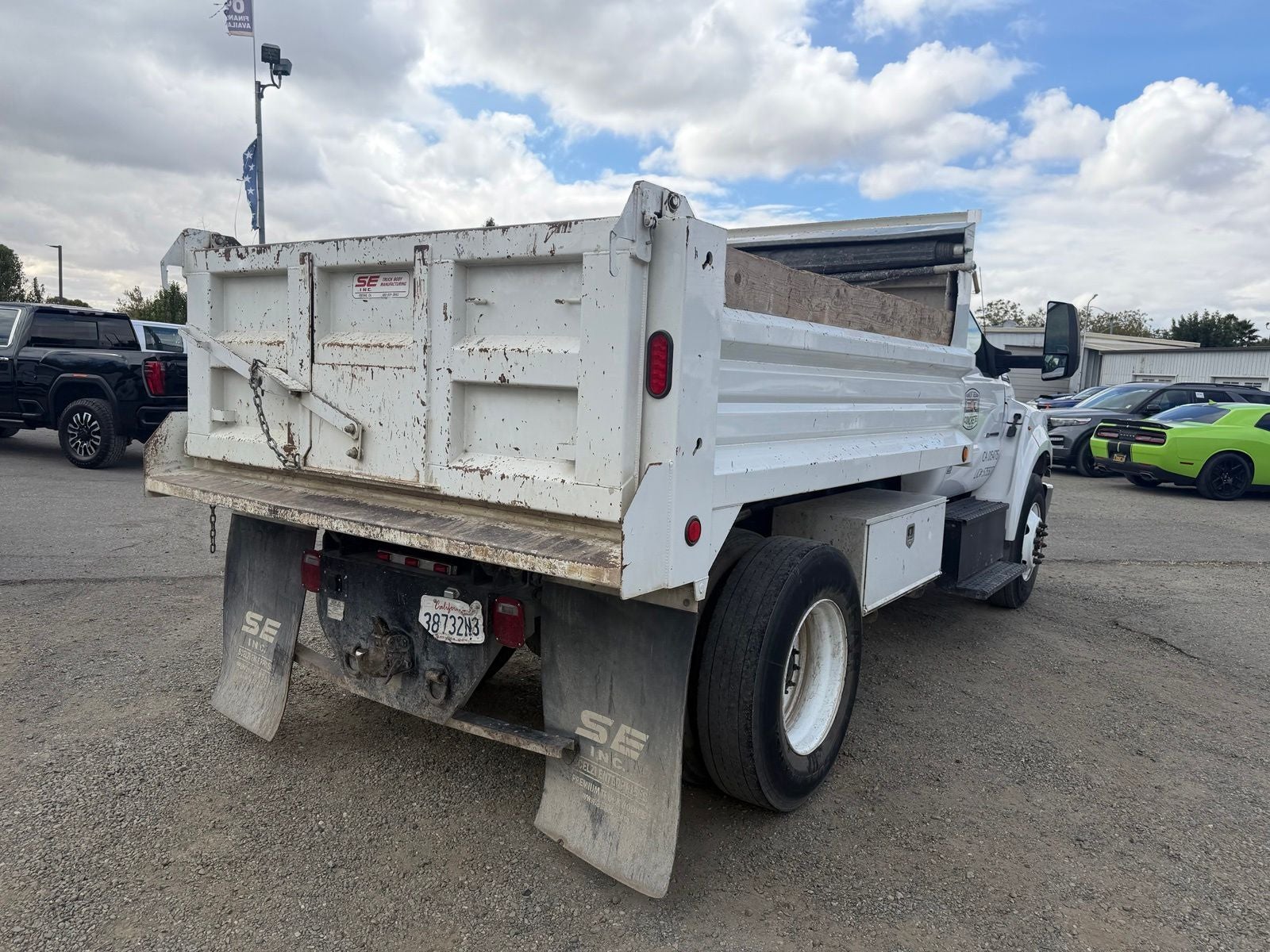 2022 Ford F-750SD Base