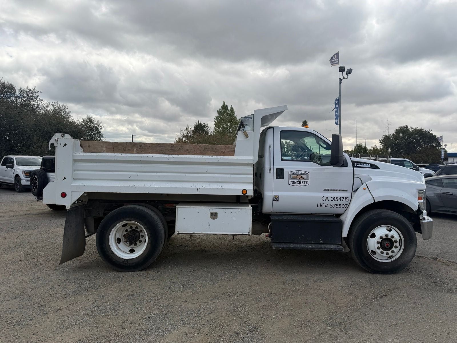 2022 Ford F-750SD Base