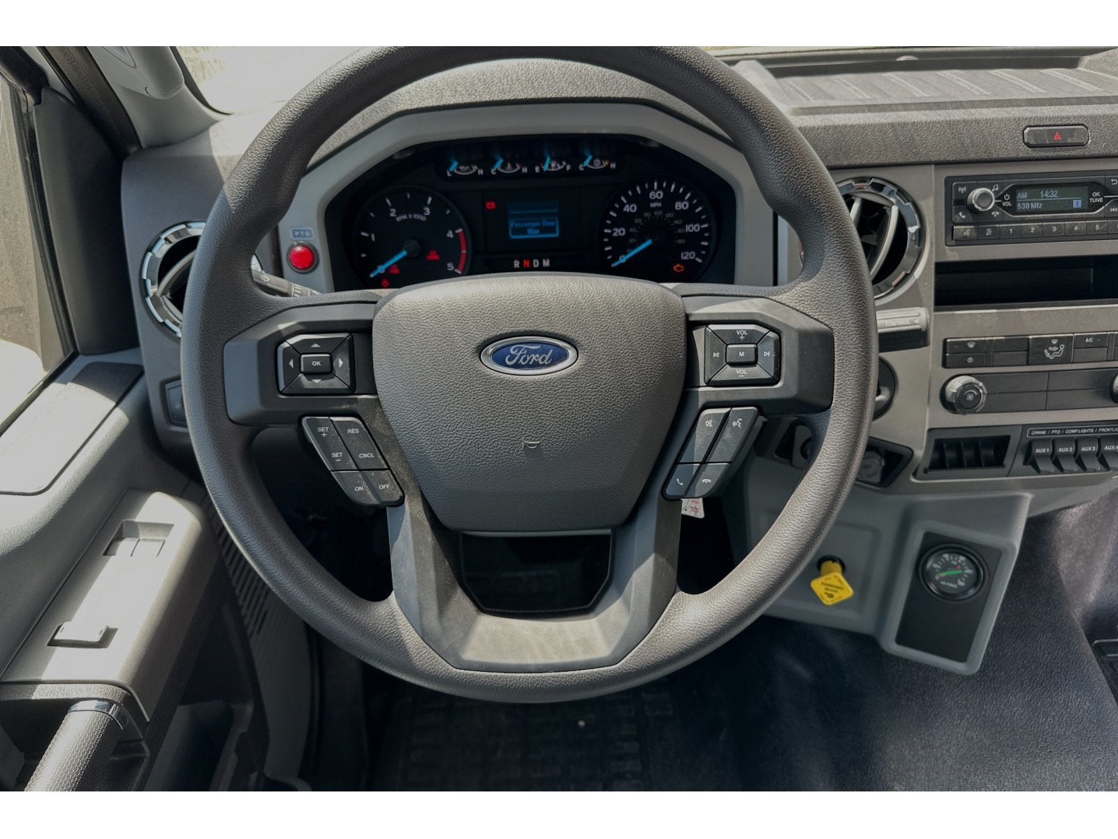 2024 Ford F-750SD Base DRW