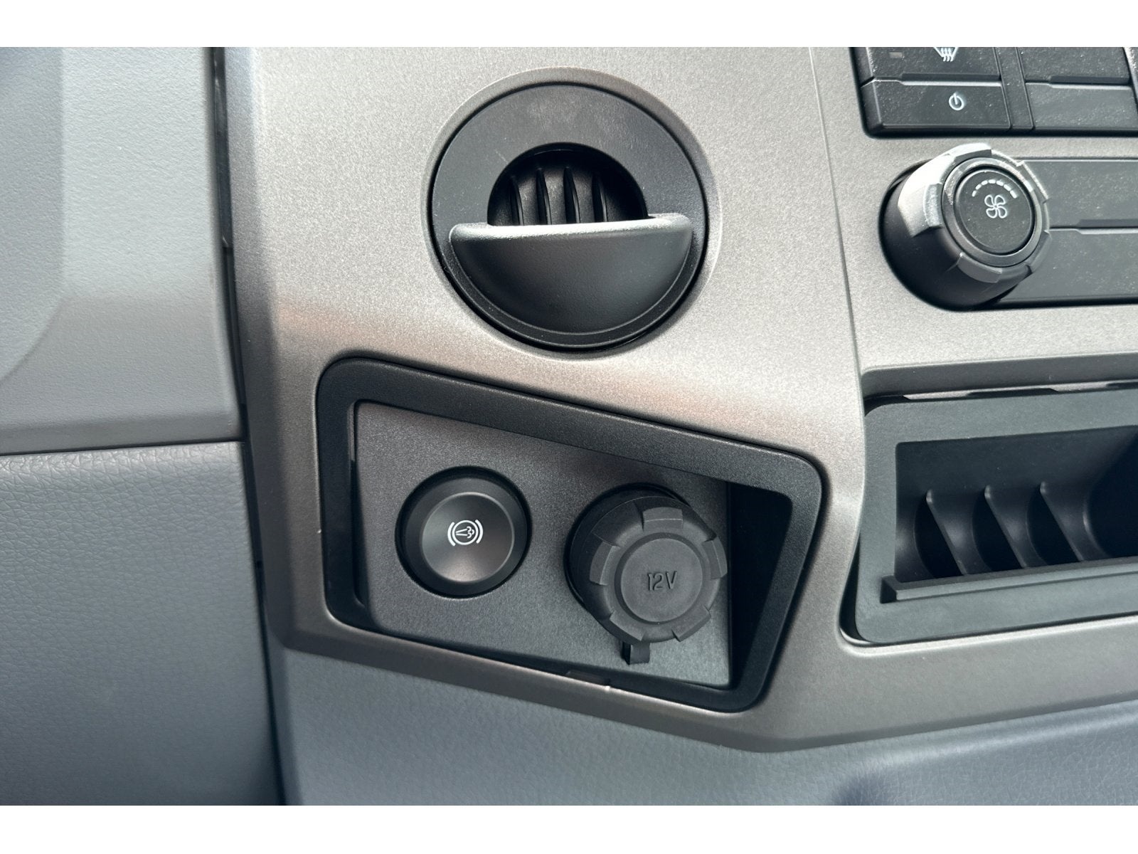 2024 Ford F-750SD Base DRW