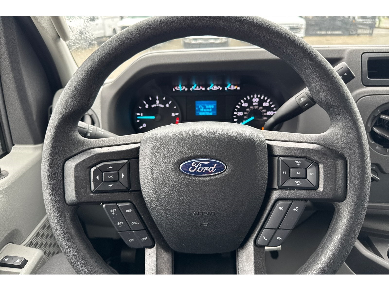 2024 Ford E-450SD Base DRW