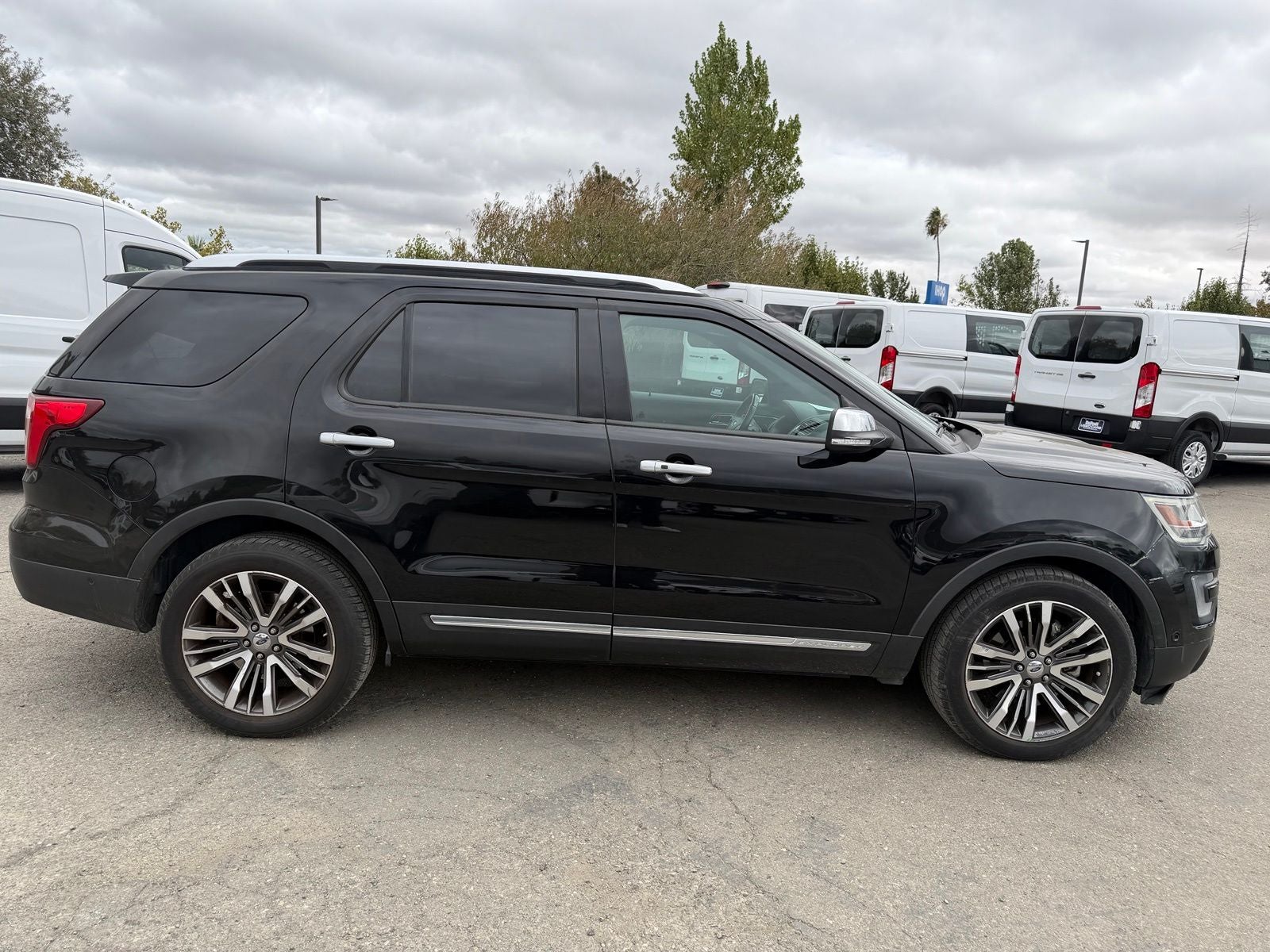 2017 Ford Explorer Platinum