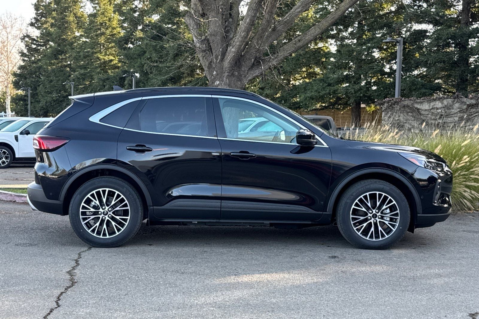 2024 Ford Escape Plug-In Hybrid Base