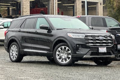 2025 Ford Explorer Active