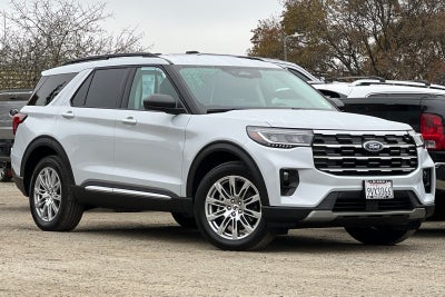 2025 Ford Explorer Active