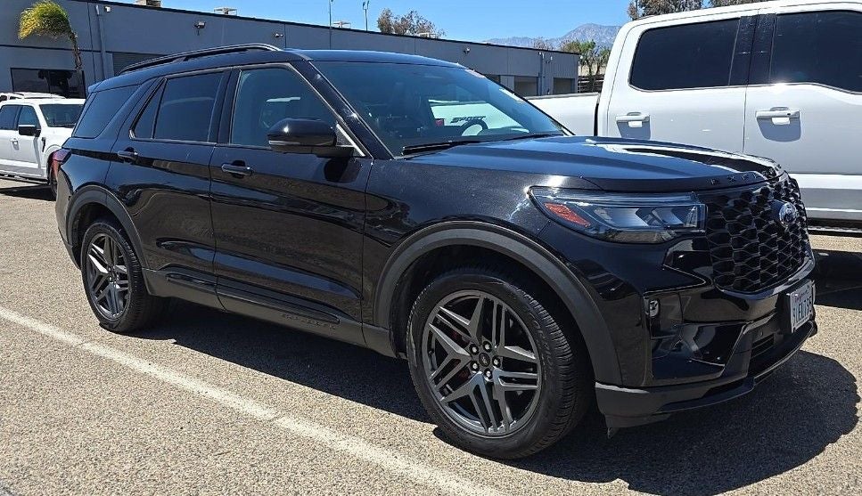 2025 Ford Explorer's photo