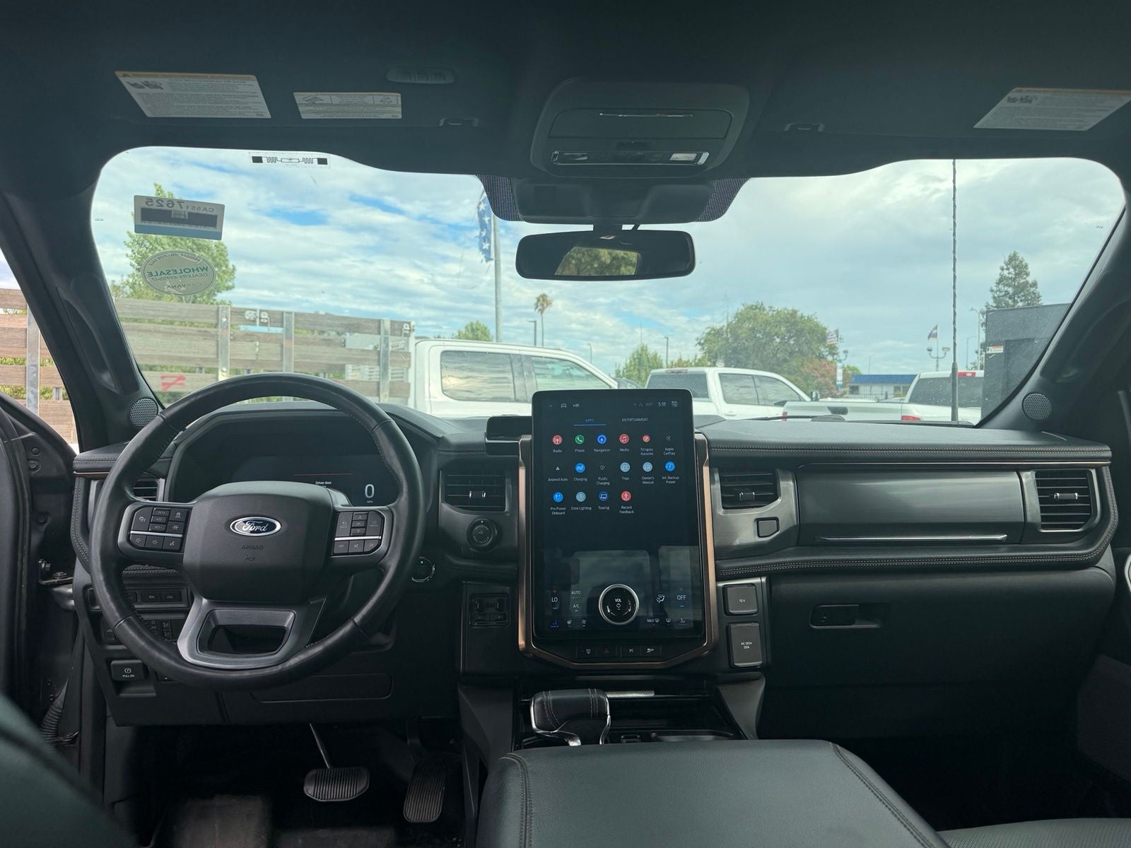 2023 Ford F-150 Lightning Lariat