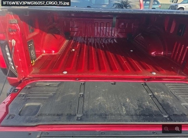 2023 Ford F-150 Lightning Lariat