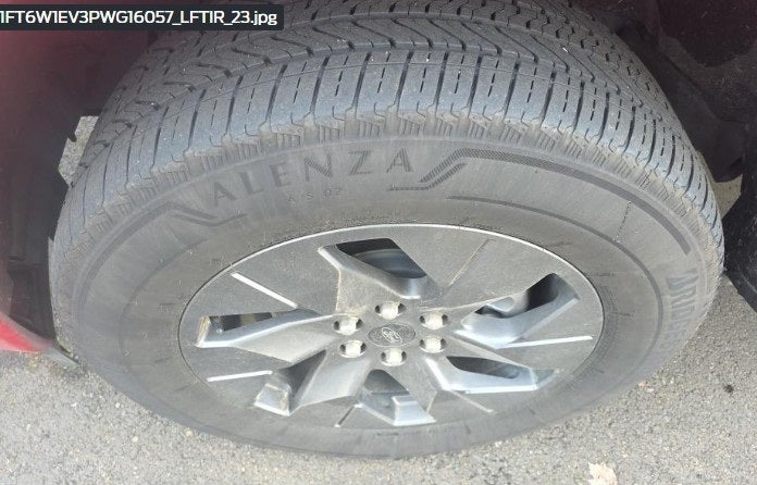 2023 Ford F-150 Lightning Lariat