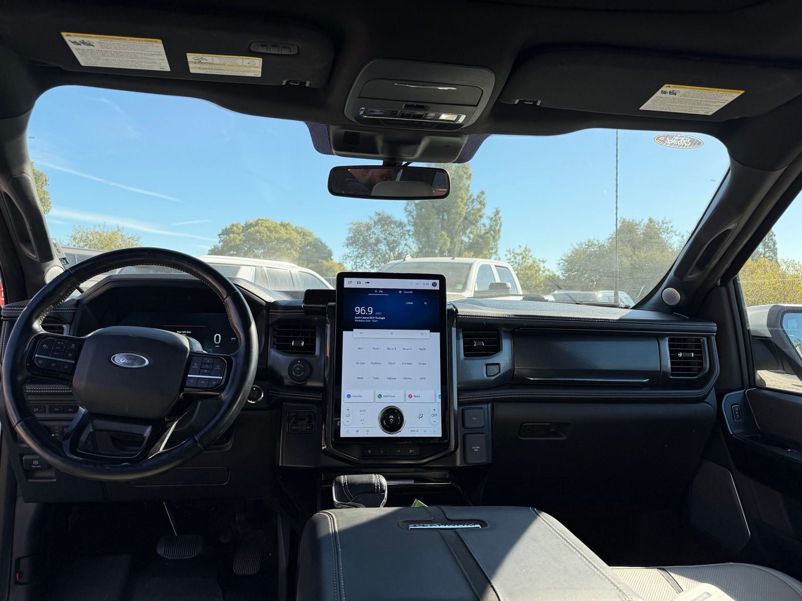 2023 Ford F-150 Lightning Platinum