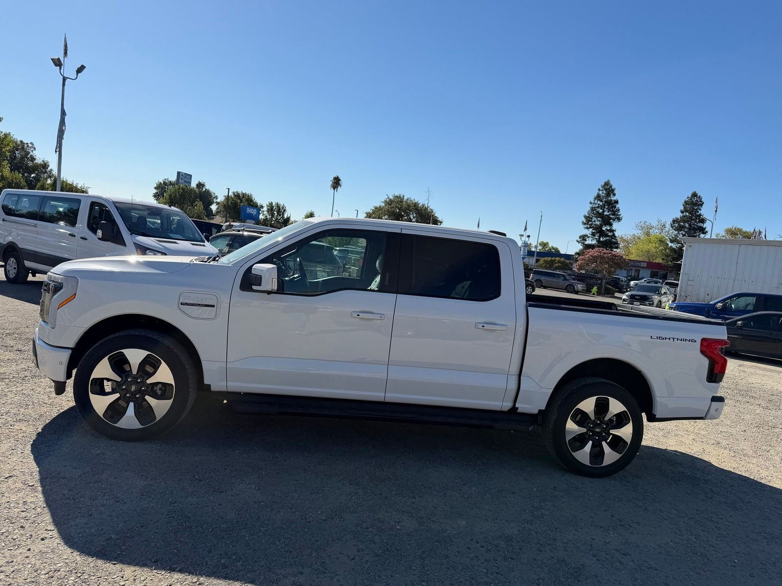 2023 Ford F-150 Lightning Platinum