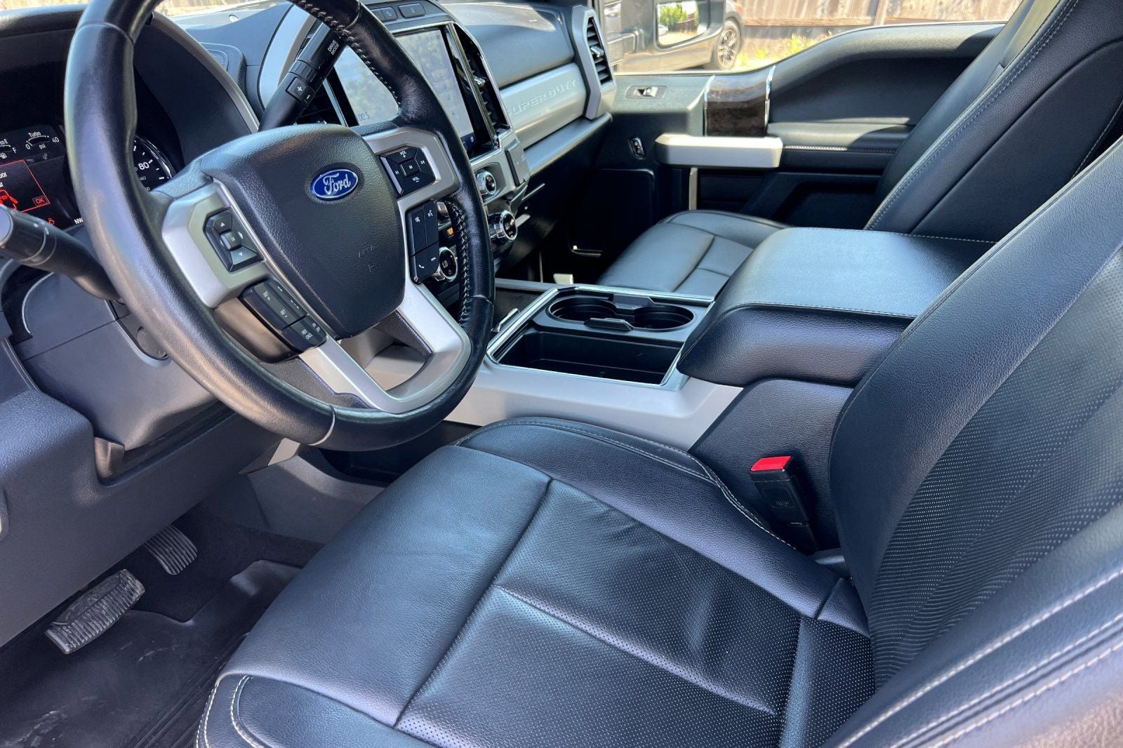 2022 Ford F-250SD Lariat