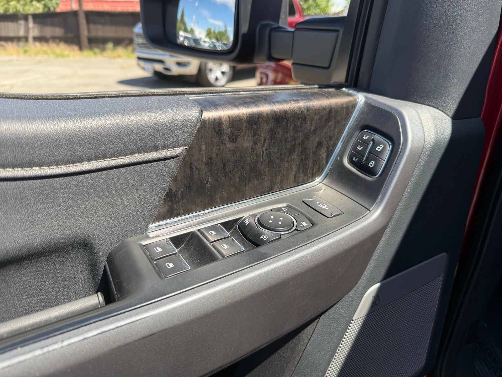 2025 Ford F-350SD Lariat