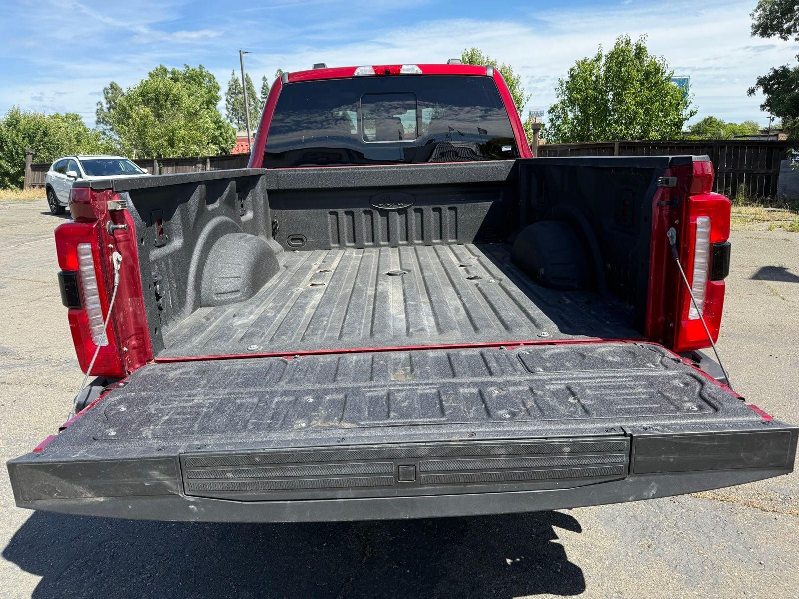 2025 Ford F-350SD Lariat