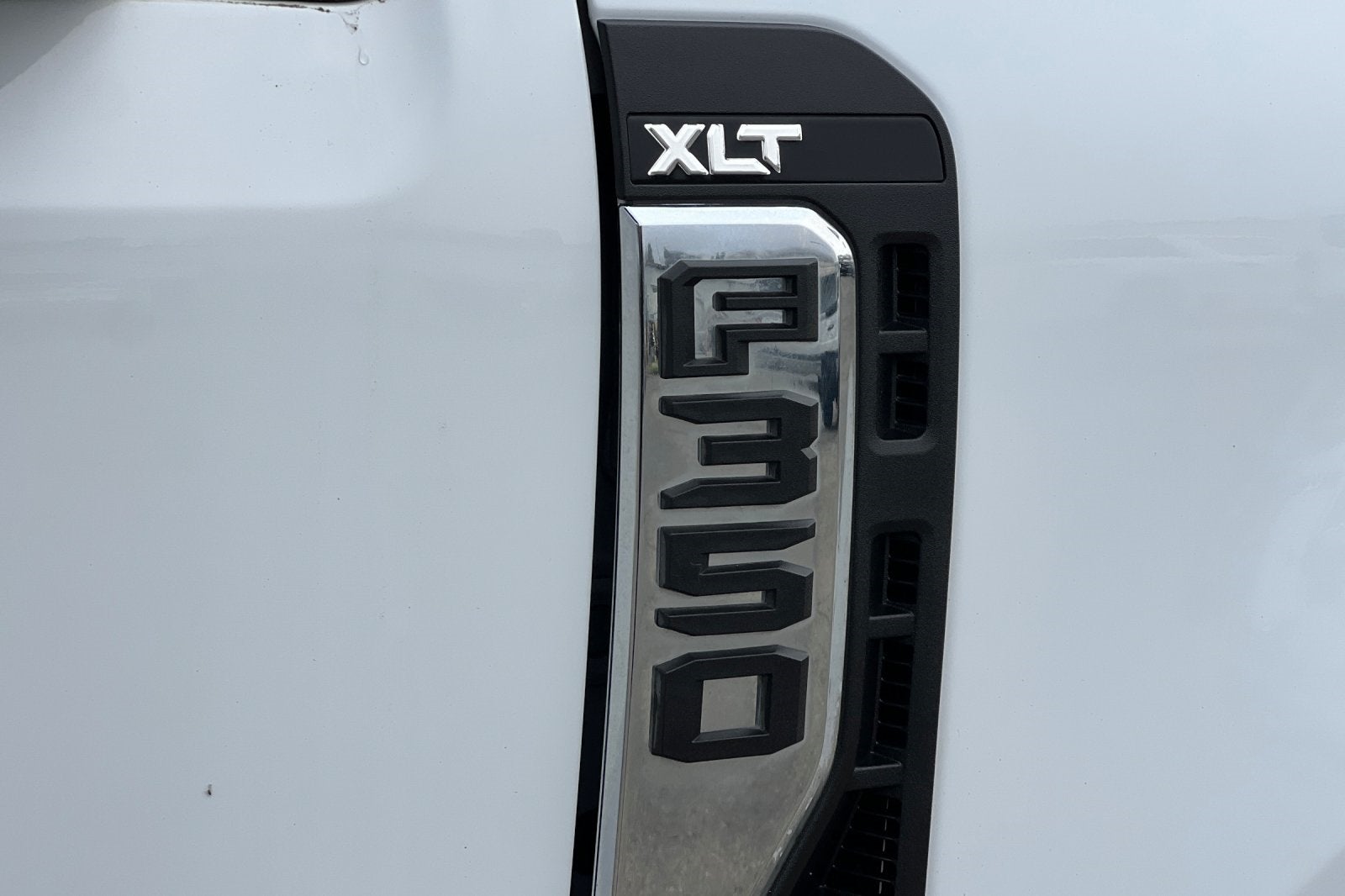 2024 Ford F-350SD XLT DRW