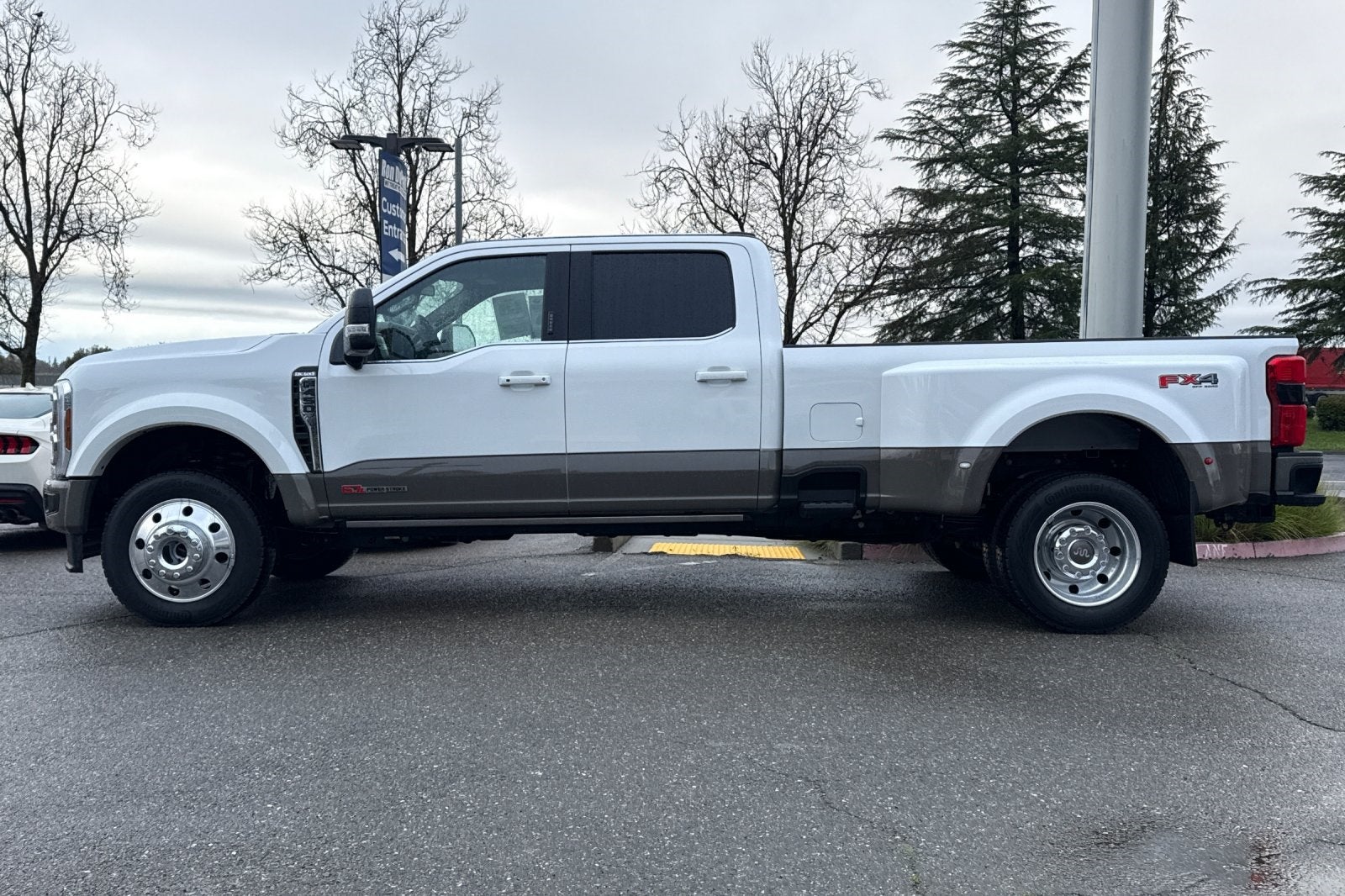 2026 Ford F-450SD King Ranch DRW