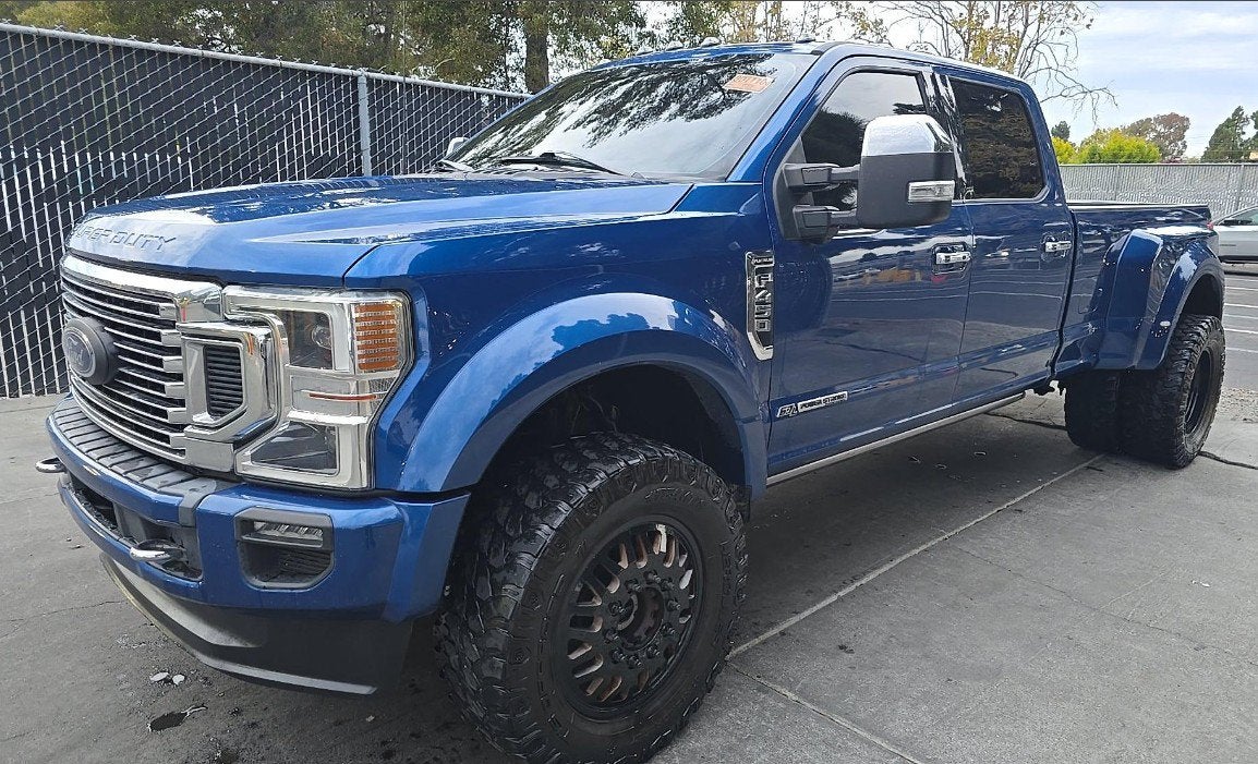 2022 Ford F-450SD Platinum