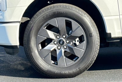 2022 Ford F-150 Lightning Lariat