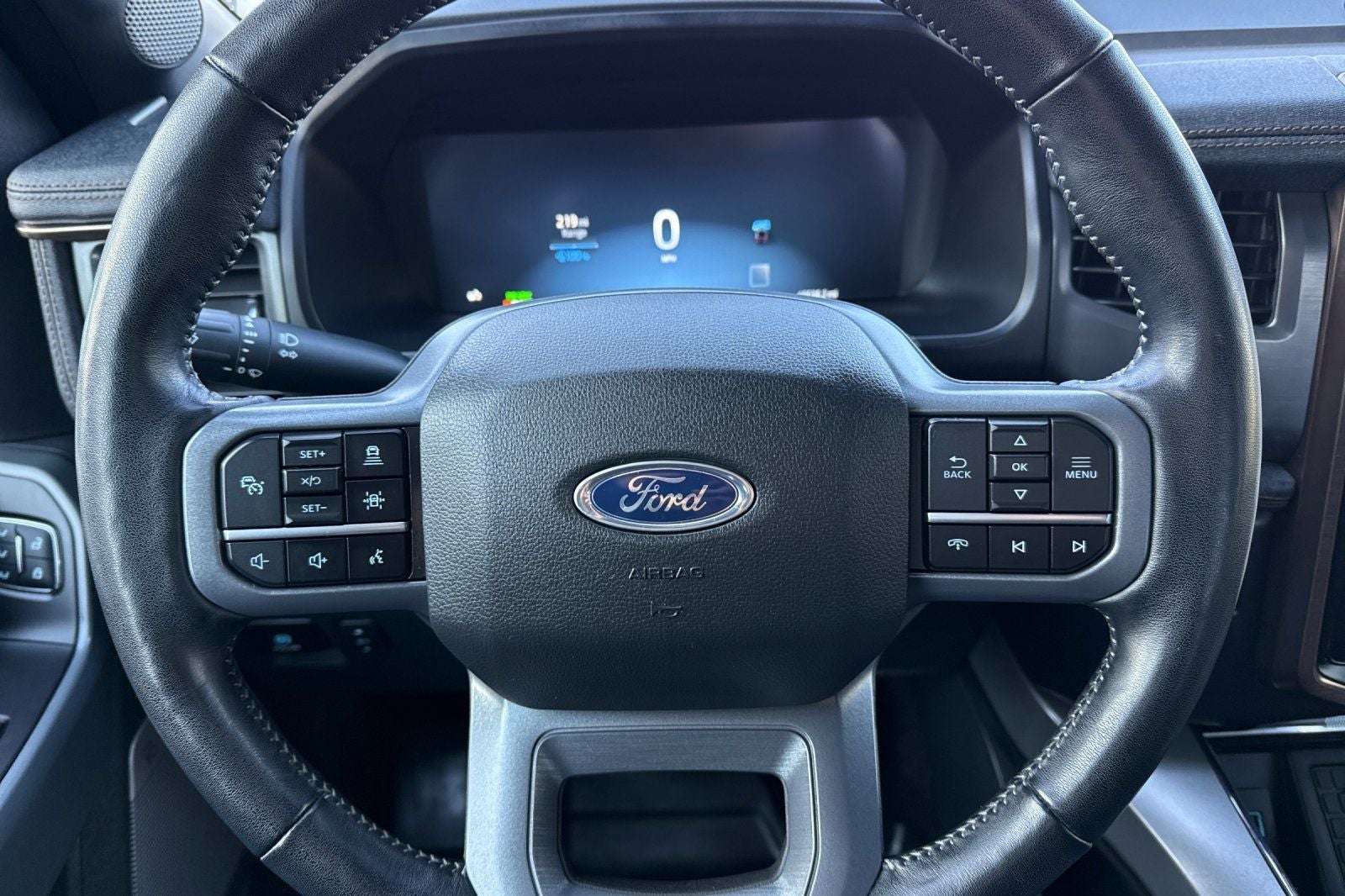 2023 Ford F-150 Lightning Lariat