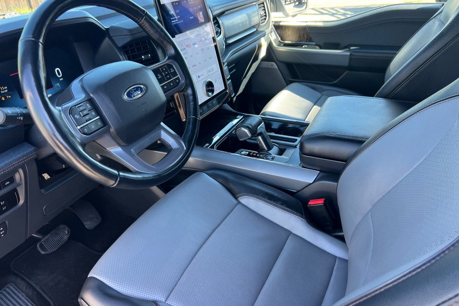 2023 Ford F-150 Lightning Lariat