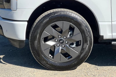 2023 Ford F-150 Lightning Lariat