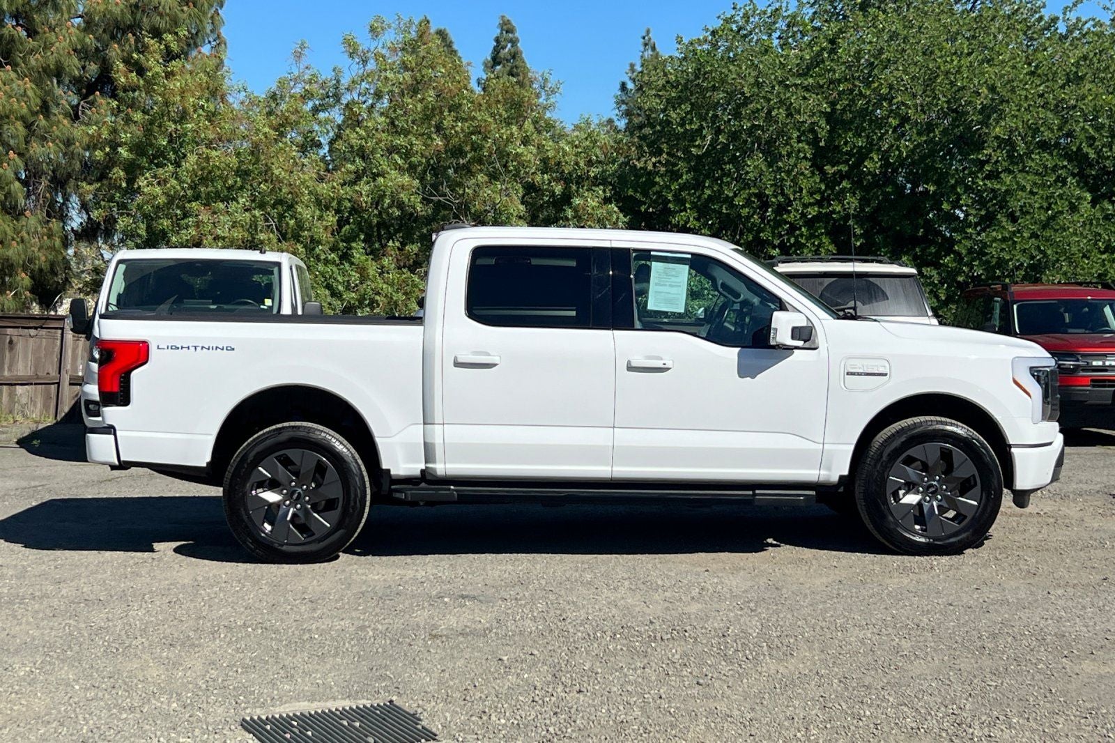 2023 Ford F-150 Lightning Lariat