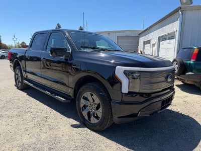 2023 Ford F-150 Lightning Lariat