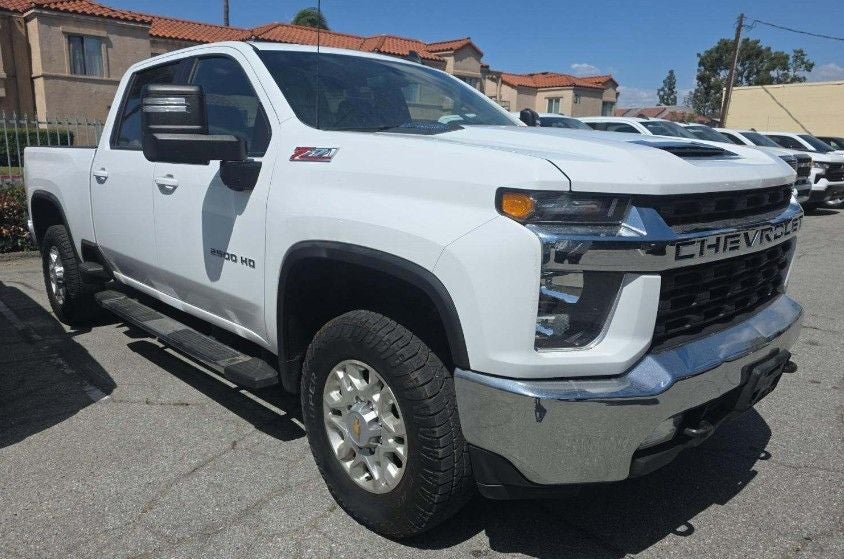 2023 Chevrolet Silverado HD's photo