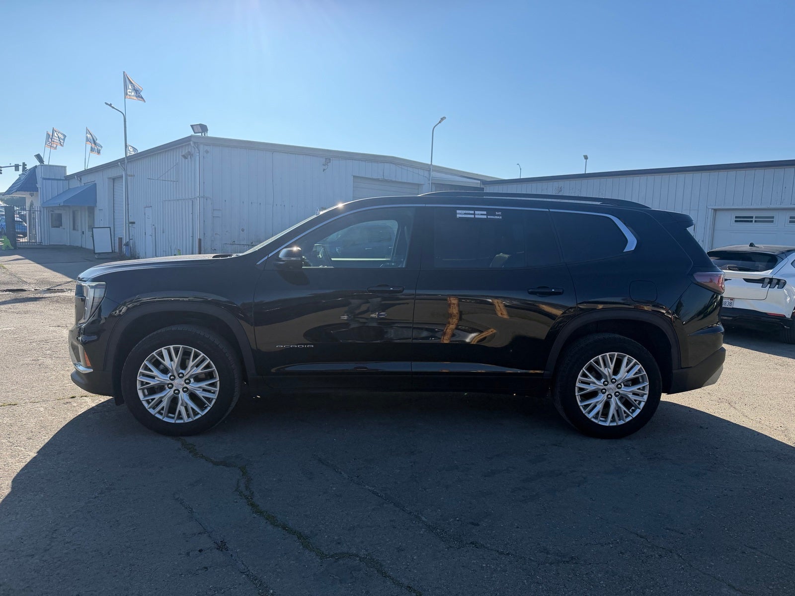 2024 GMC Acadia Elevation