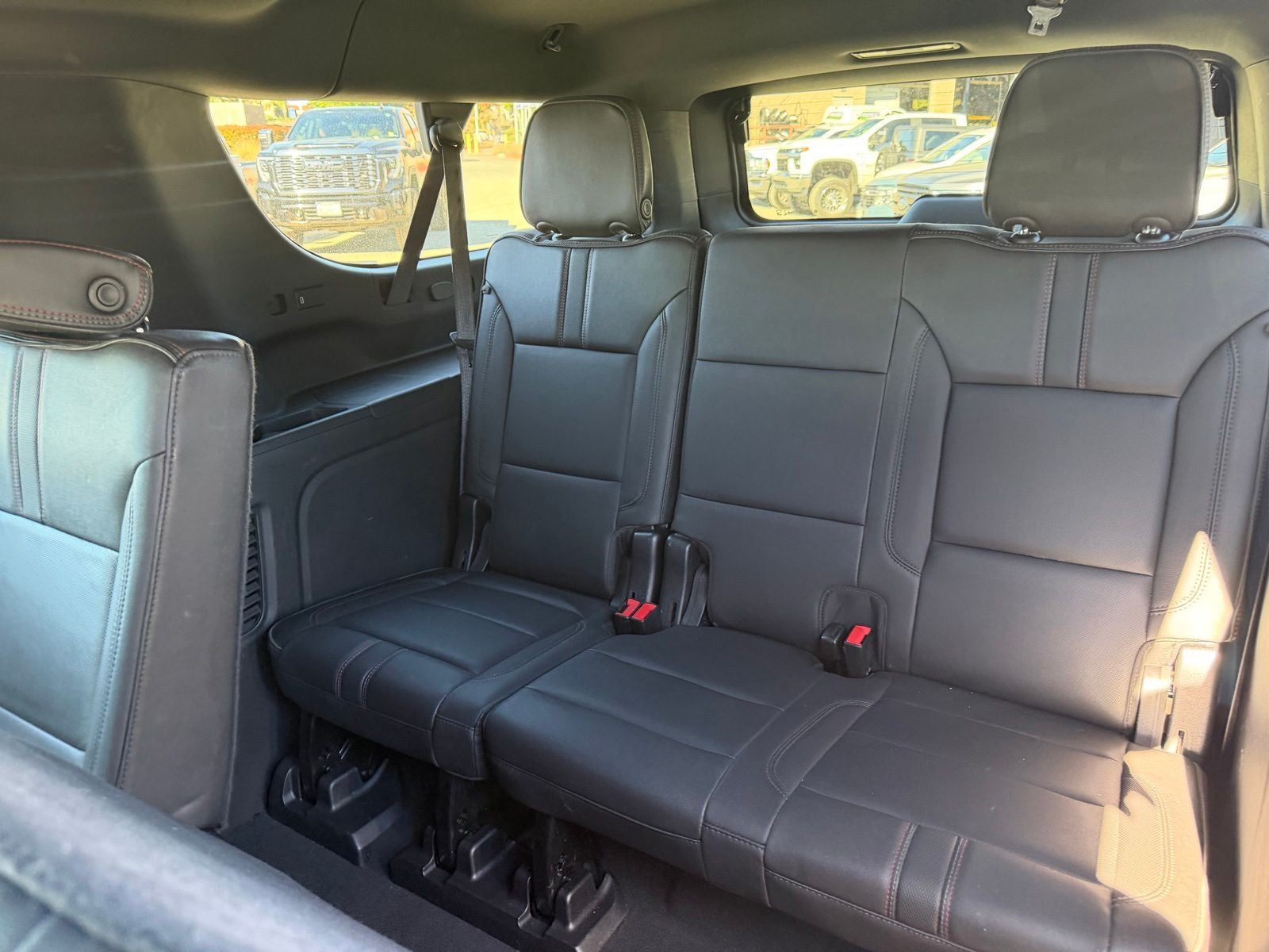 2022 Chevrolet Suburban RST