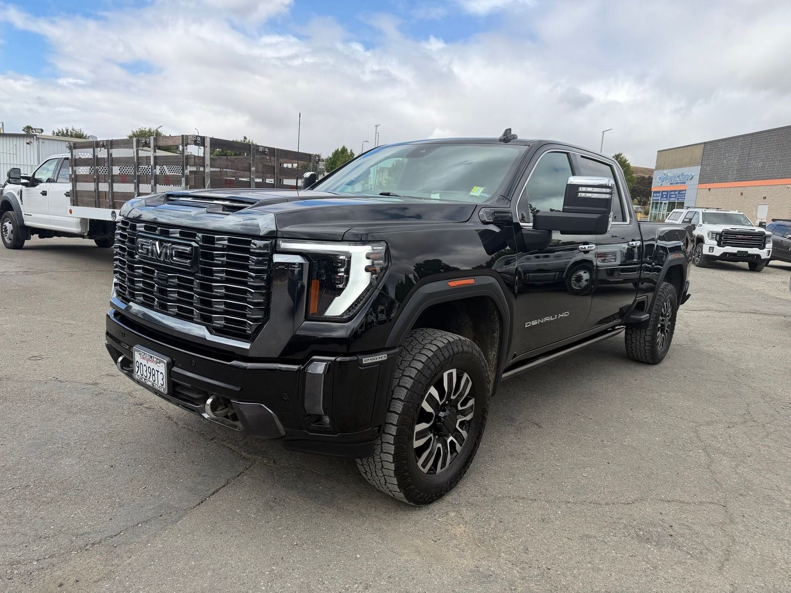 2024 GMC Sierra 2500HD Denali Ultimate