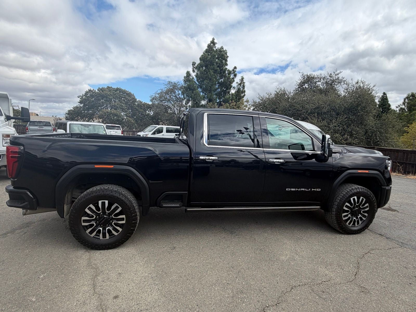 2024 GMC Sierra 2500HD Denali Ultimate
