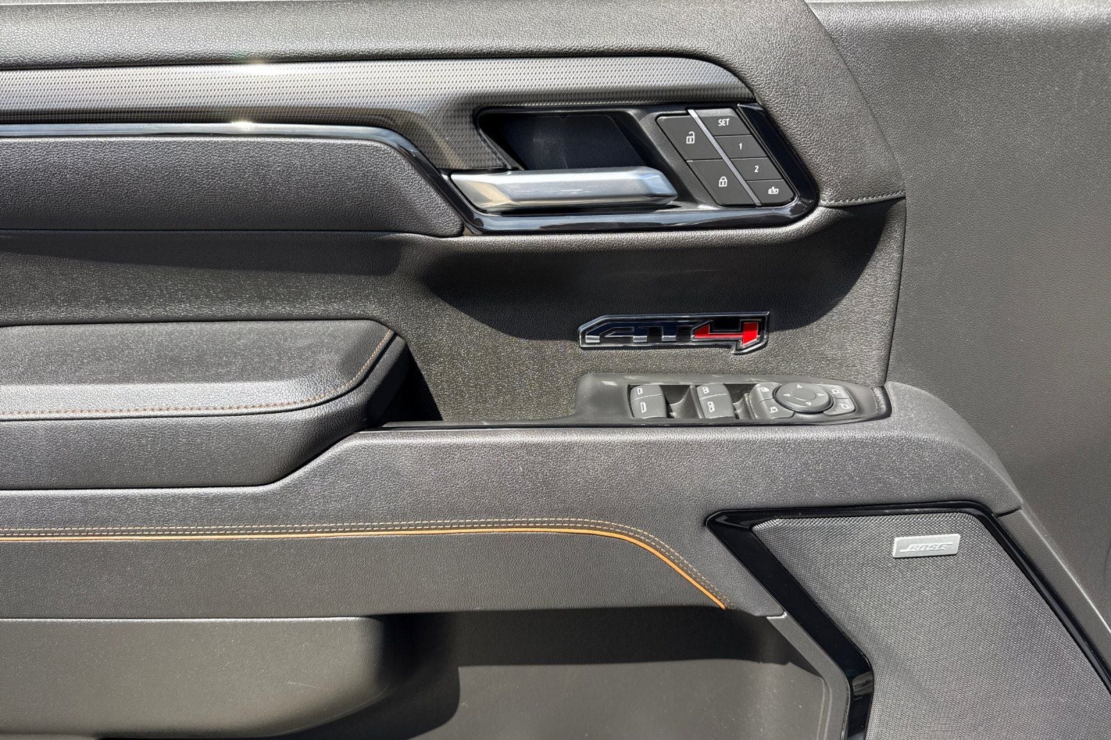 2025 GMC Sierra 1500 AT4