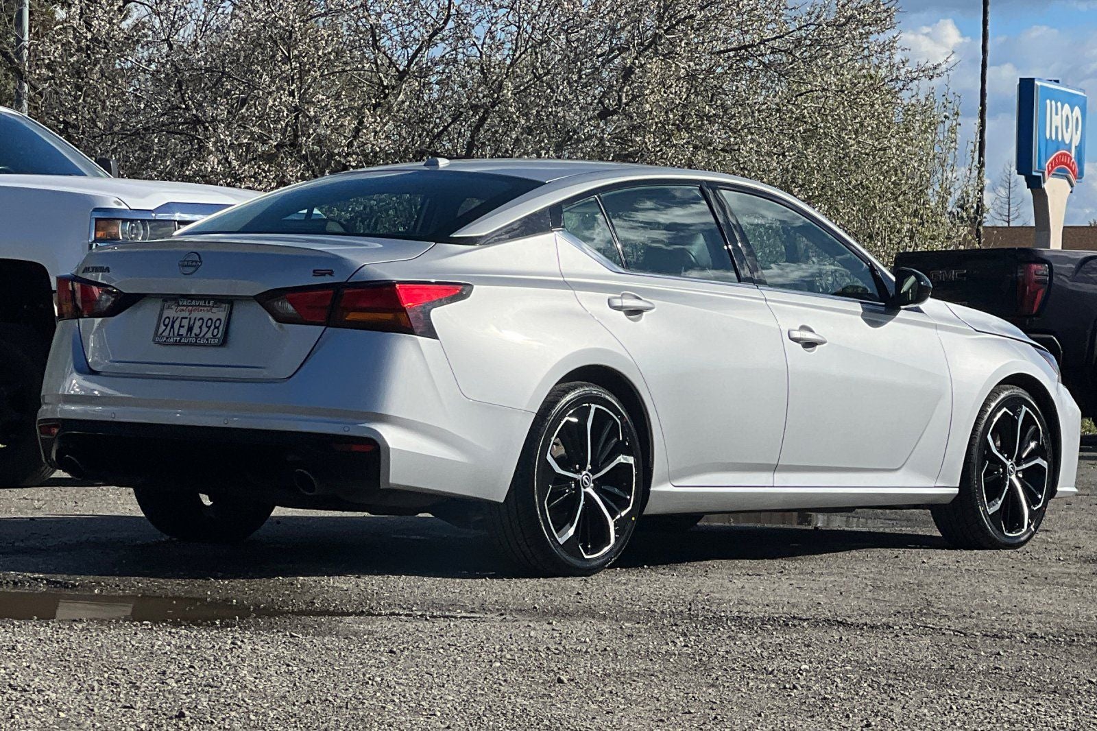 2024 Nissan Altima 2.5 SR