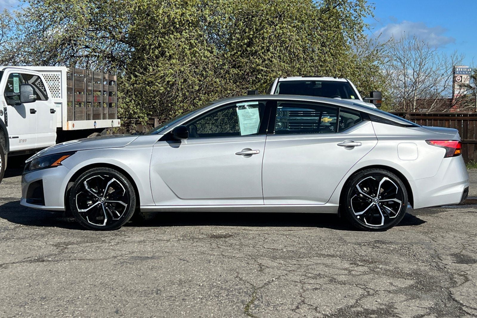 2024 Nissan Altima 2.5 SR