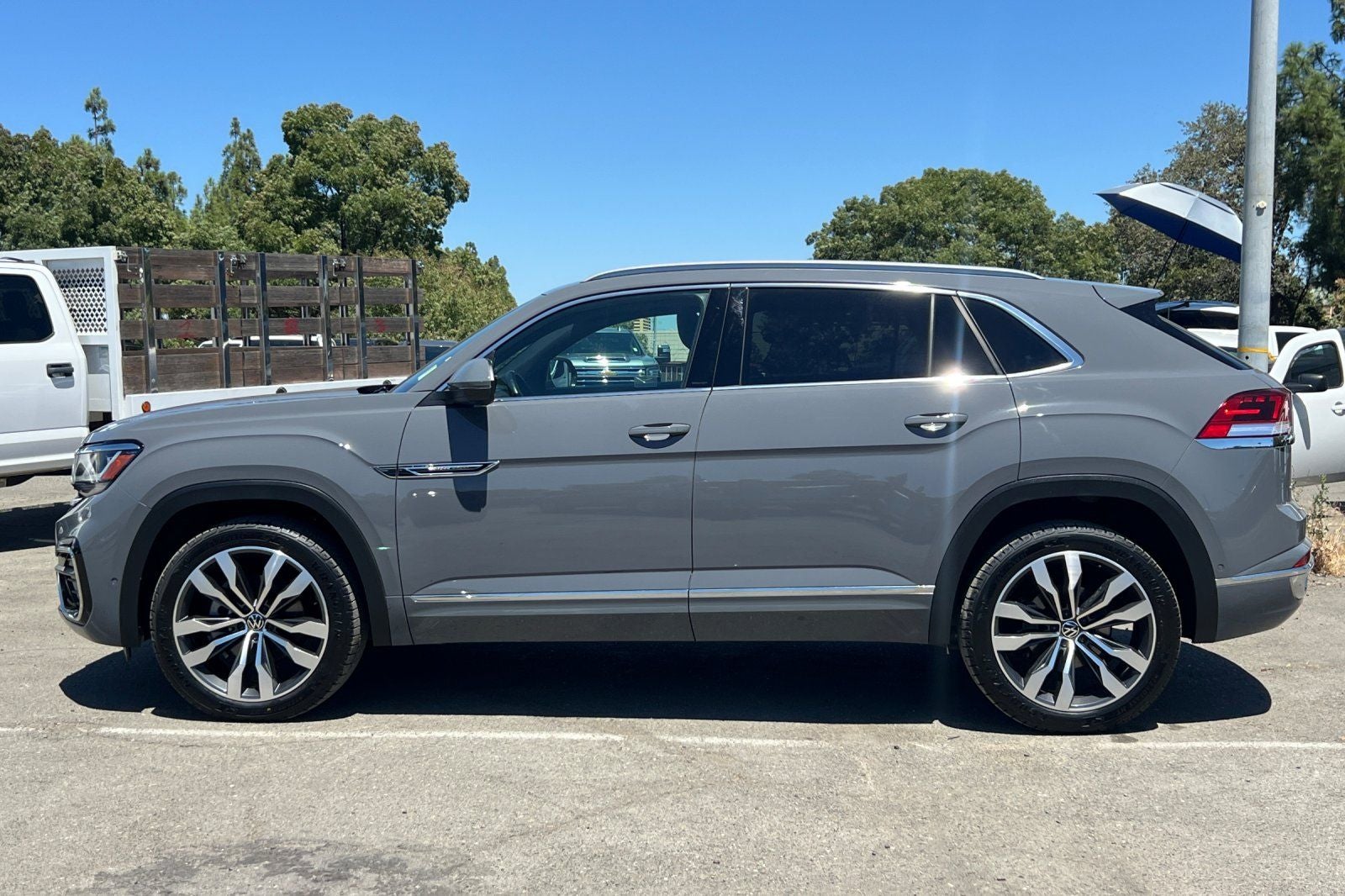 2021 Volkswagen Atlas Cross Sport 3.6L V6 SEL Premium R-Line