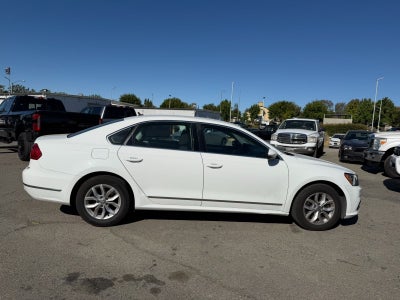 2016 Volkswagen Passat 1.8T S