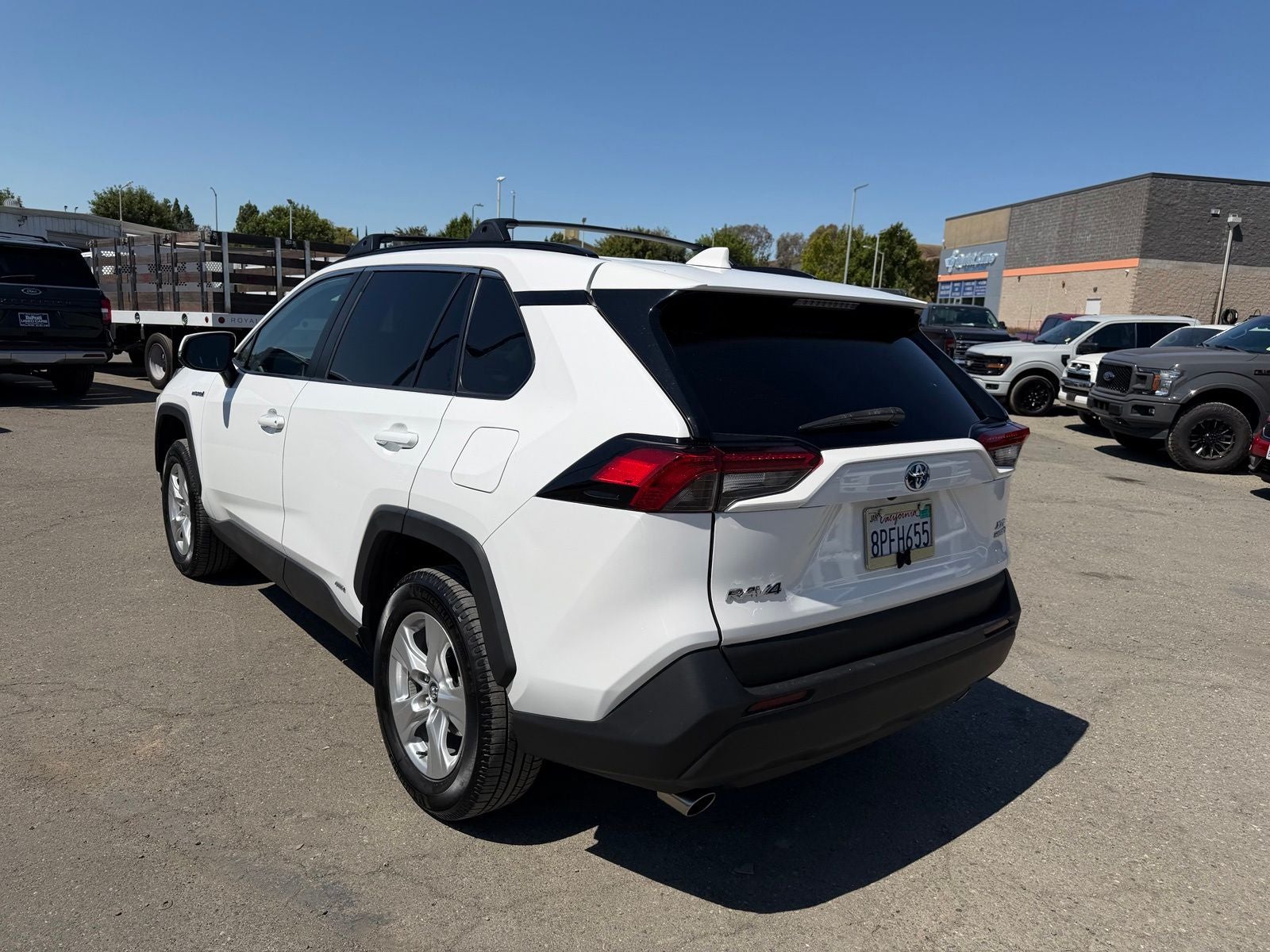 2020 Toyota RAV4 Hybrid XLE