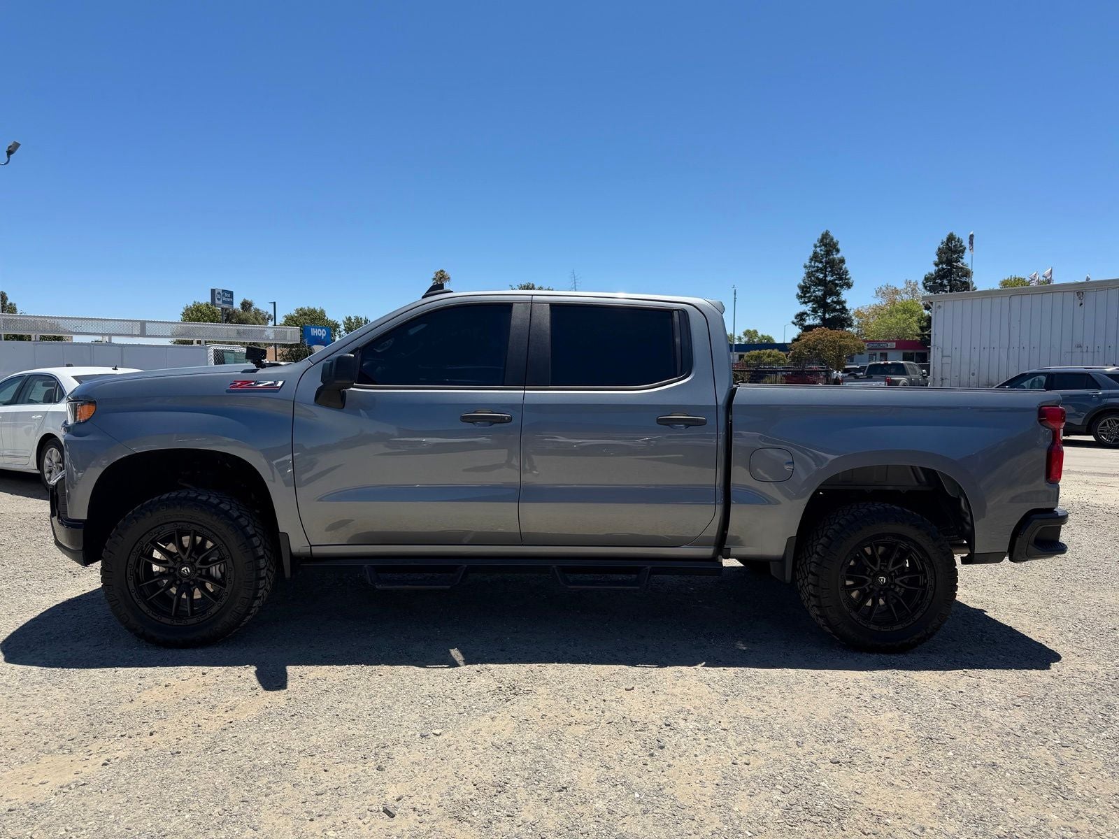 2020 Chevrolet Silverado 1500 Custom Trail Boss
