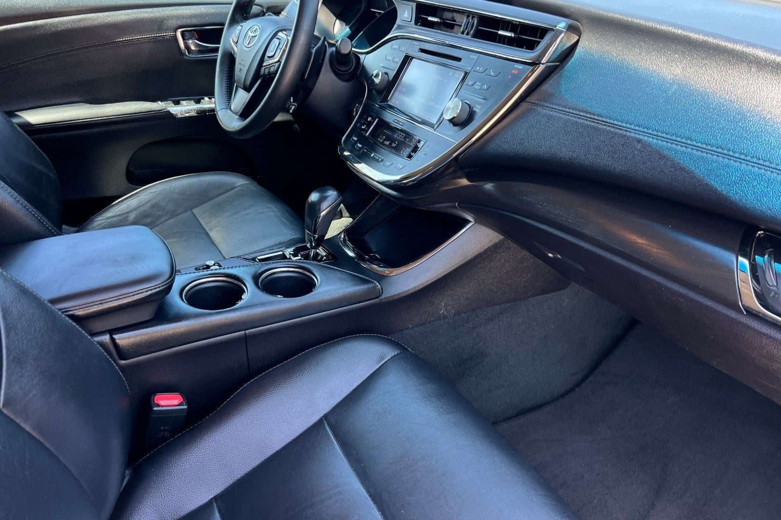2018 Toyota Avalon XLE